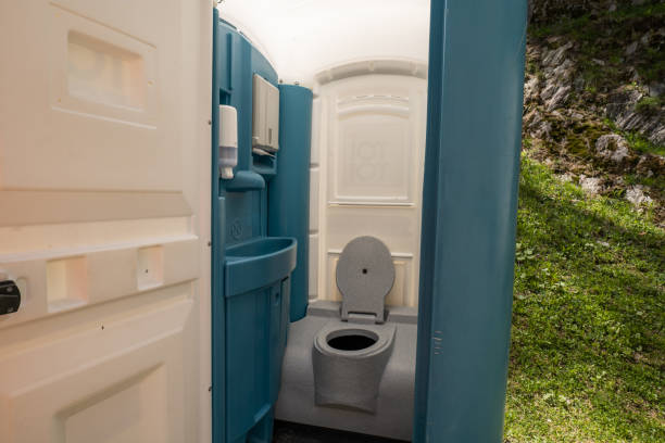 Best Portable toilet rental cost  in Fairfield Beach, OH