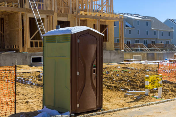 Best Luxury portable toilet rental  in Fairfield Beach, OH